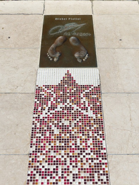在其他少年