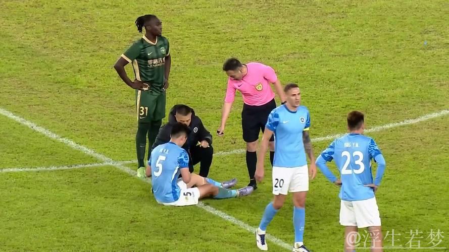 布彭扎独造三球童磊传射赵博神扑 浙江完胜深圳3-0