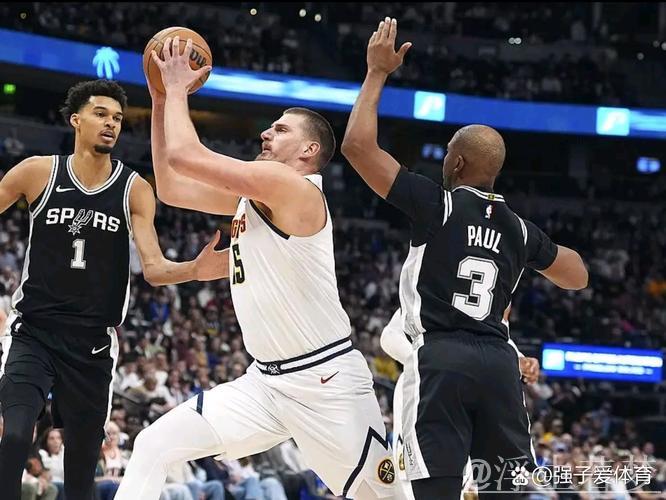 马刺客场七人上双险胜掘金 终结对手连胜 马刺客场七人上双险胜掘金 终结对手连胜